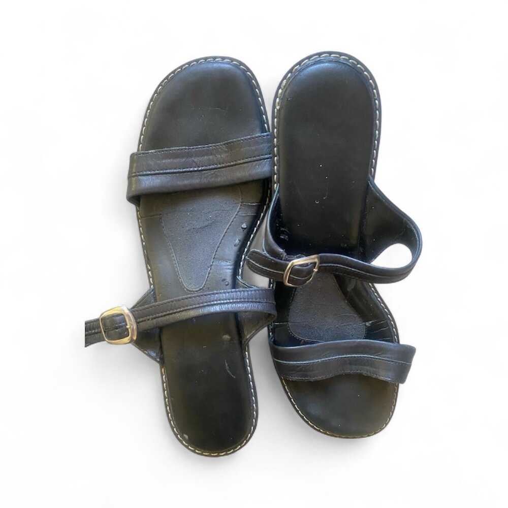 Aerosoles strappy black sandals size 9.5